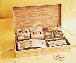 Hộp quà tết gỗ 2021 – Niềm vui trọn vẹn ngày Tết