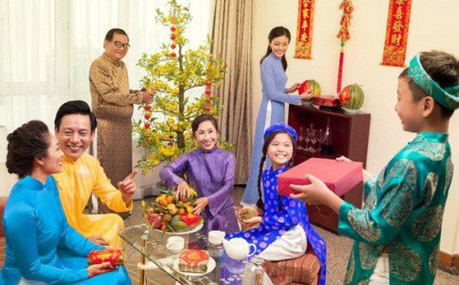 Top 3 món quà Tết biếu bố mẹ thể hiện lòng hiếu thảo